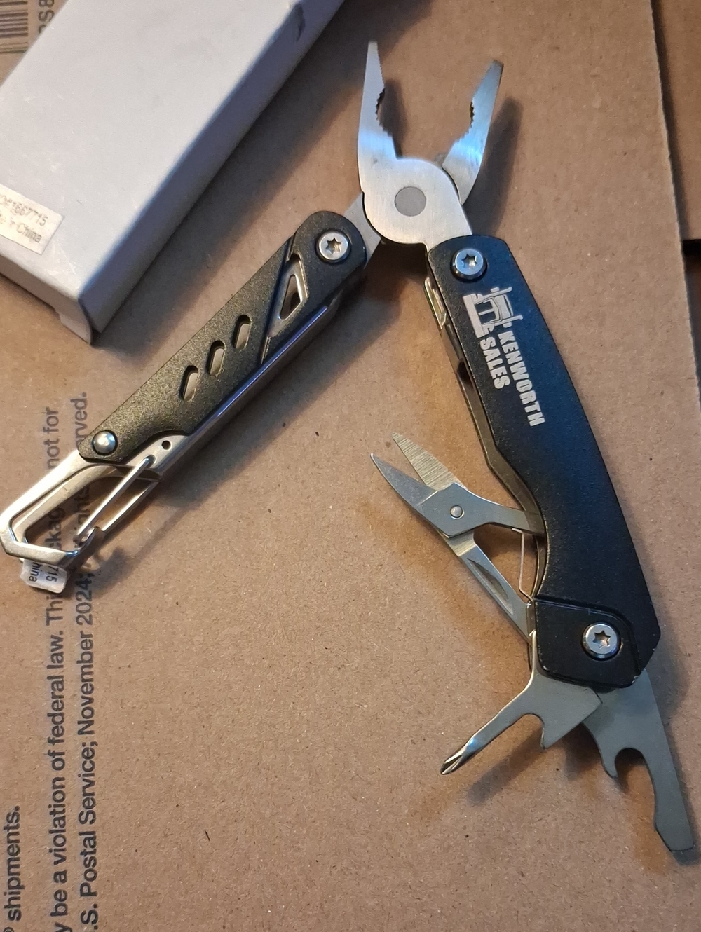 Multi-tool Promotional Kenworth Sales